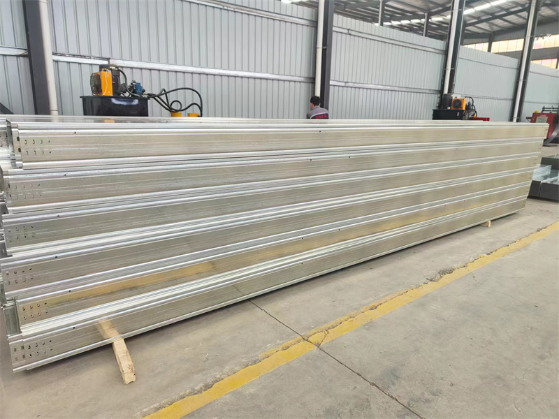 大跨距电缆桥架